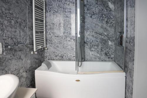 Agios Nikolaos Villa Sleeps 16 With Pool And Air Con