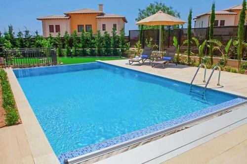 Villa In Kouklia Sleeps 4 Includes Swimming Pool Air Con And Wifi 9