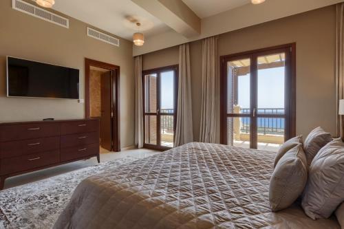 Villa In Kouklia Sleeps 10 Includes Swimming Pool Air Con And Wifi 1