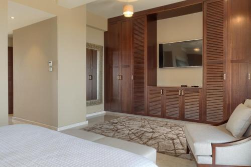 Villa In Kouklia Sleeps 10 Includes Swimming Pool Air Con And Wifi 1