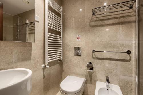 Villa In Kouklia Sleeps 10 Includes Swimming Pool Air Con And Wifi 1
