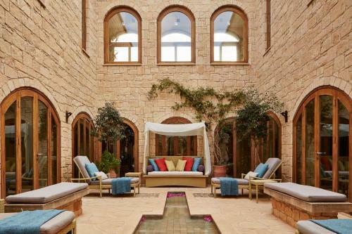 Villa In Kouklia Sleeps 4 Includes Swimming Pool And Air Con 2