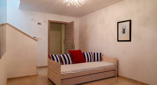 Villa Idalium - Stunning Front Line Villa With Panoramic Sea Views