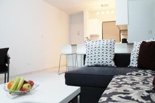 Makenzie Sunset Apartment
