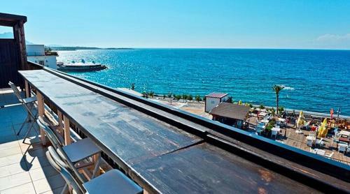 Kyrenia British Harbour Hotel