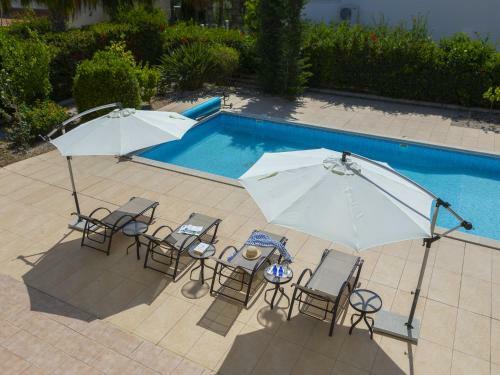Villa Meneou Seaside Mansion 7