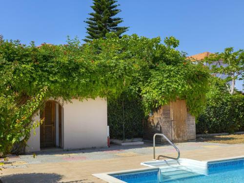 Villa Meneou Seaside Mansion 7
