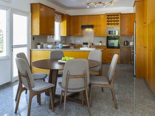 Villa Meneou Seaside Mansion 7