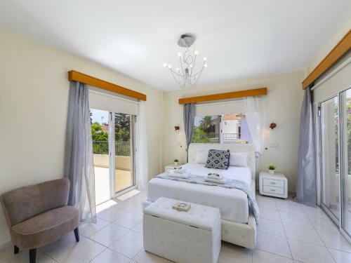 Villa Meneou Seaside Mansion 7