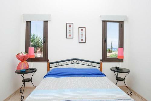 Latchi Villa Sleeps 5 With Pool Air Con And Wifi