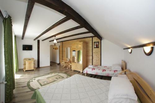 Hostal Pensiunea Lacramioara