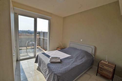 Mythical Apartment - 2 Bed Large Communal Pool, Close To Protaras