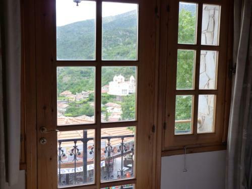 Mountain Rose Garden Hotel & Restaurant