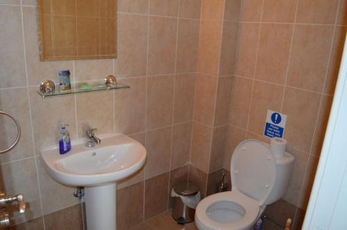 Pegeia Villa Sleeps 6 With Pool And Air Con