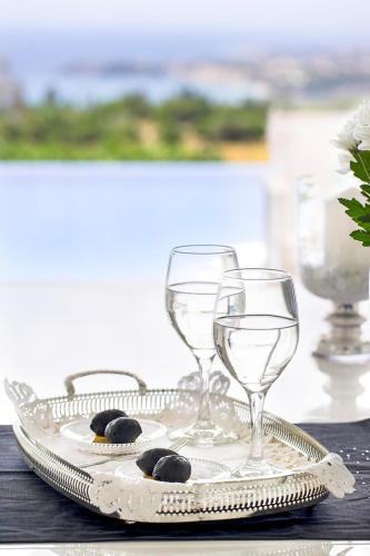Pegeia Villa Sleeps 10 With Pool And Air Con