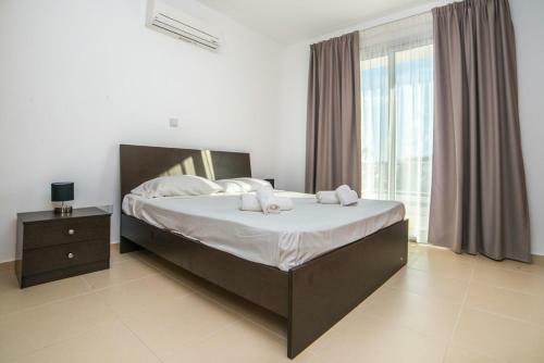 Villa In Pegeia Sleeps 6 With Pool And Air Con