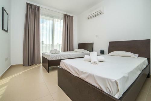 Villa In Pegeia Sleeps 6 Includes Swimming Pool And Air Con 1