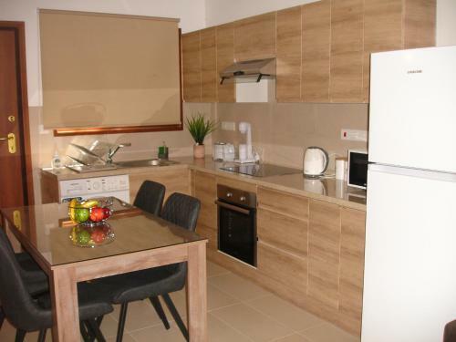 Love Holiday Suite 2