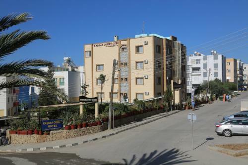Kasgar Court Hotel