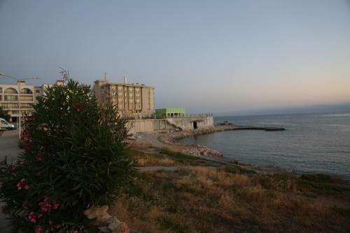 Kasgar Court Hotel