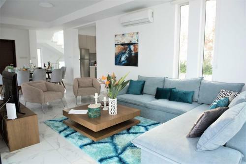 Sapphire Lagoon Villa
