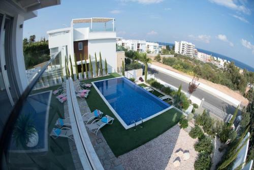 Sapphire Lagoon Villa