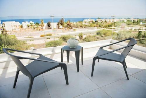 Travertine Cove Villa