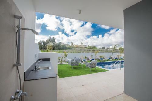 Oli Vine Villas