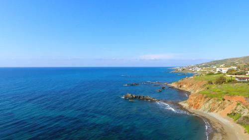 Nea Dimmata Villa Sleeps 6 With Pool And Air Con