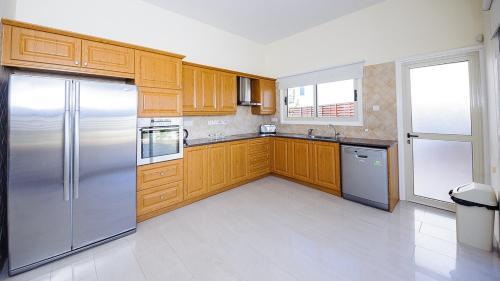 Villa In Protaras Sleeps 8 Includes Swimming Pool And Air Con