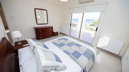 Villa In Protaras Sleeps 8 Includes Swimming Pool And Air Con