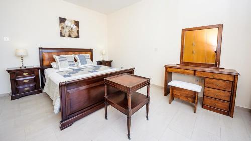 Villa In Protaras Sleeps 8 Includes Swimming Pool And Air Con