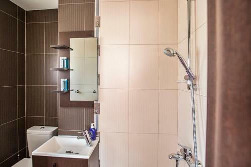 Villa In Protaras Sleeps 6 Includes Swimming Pool And Air Con 5