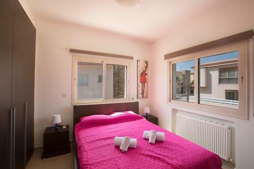 Villa In Protaras Sleeps 6 Includes Swimming Pool And Air Con 5