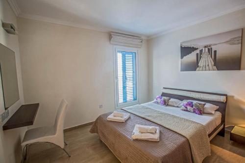 Villa In Protaras Sleeps 8 Includes Swimming Pool And Air Con 8