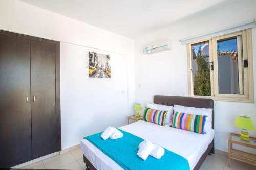 Villa In Protaras Sleeps 6 Includes Swimming Pool And Air Con 4 0