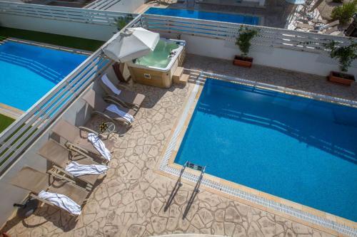 Villa In Protaras Sleeps 6 Includes Swimming Pool And Air Con 7 6