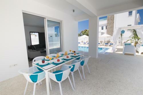 Fig Tree Bay Residences Lantiana Villa 1