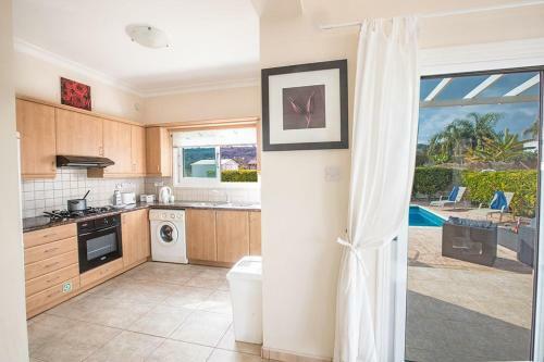 Villa Protaras Kentro Lovely 3bdr Protaras Villa With Private Pool Close To Fig Tree Bay