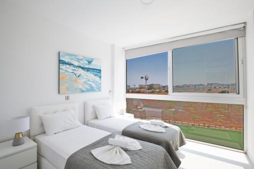 Villa In Protaras Sleeps 6 Includes Swimming Pool And Air Con 2 7