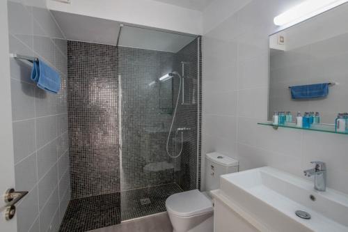 Villa In Protaras Sleeps 10 Includes Swimming Pool And Air Con 7