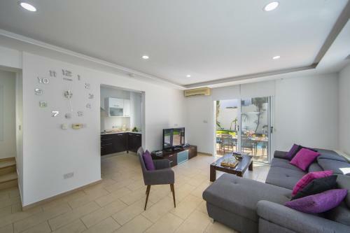 Tsokkos Luxury Villa