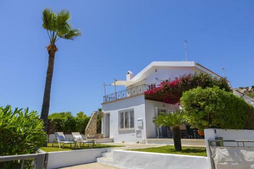 Villa Kira