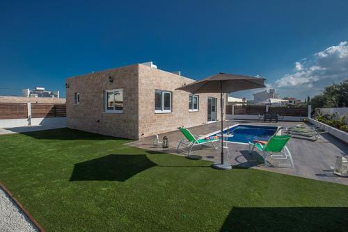Cyprus Villa Minutes From The Beach, Protaras Villa 1195