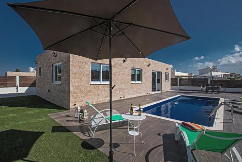Cyprus Villa Minutes From The Beach, Protaras Villa 1195