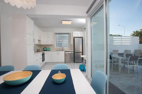 Villa Ioli Green Bay Protaras