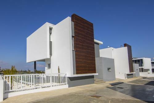 Villa Protaras Olivine Pearl