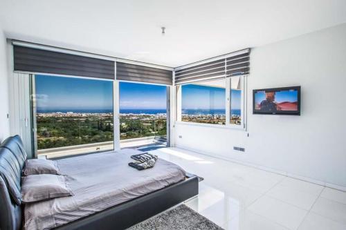 Villa In Protaras Sleeps 6 Includes Swimming Pool And Air Con