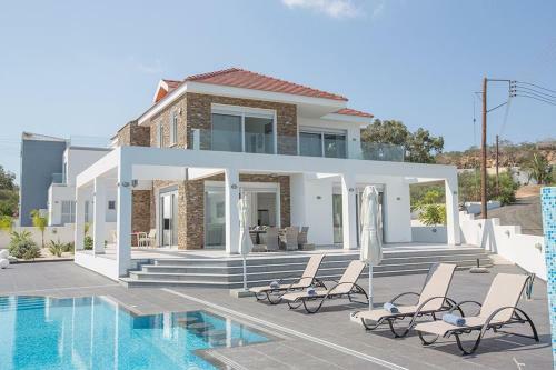 Villa Protara Chrysos - Beautiful 5 Bedroom Protaras Villa - Walking Distance To Fig Tree Bay