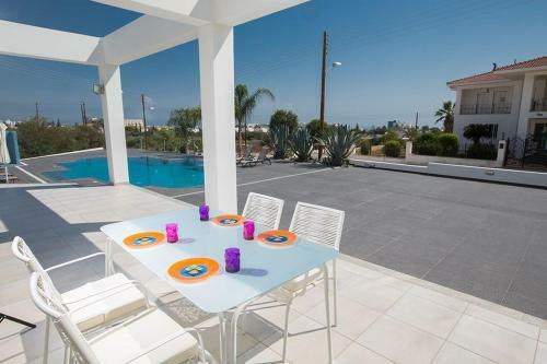 Villa Protara Chrysos - Beautiful 5 Bedroom Protaras Villa - Walking Distance To Fig Tree Bay